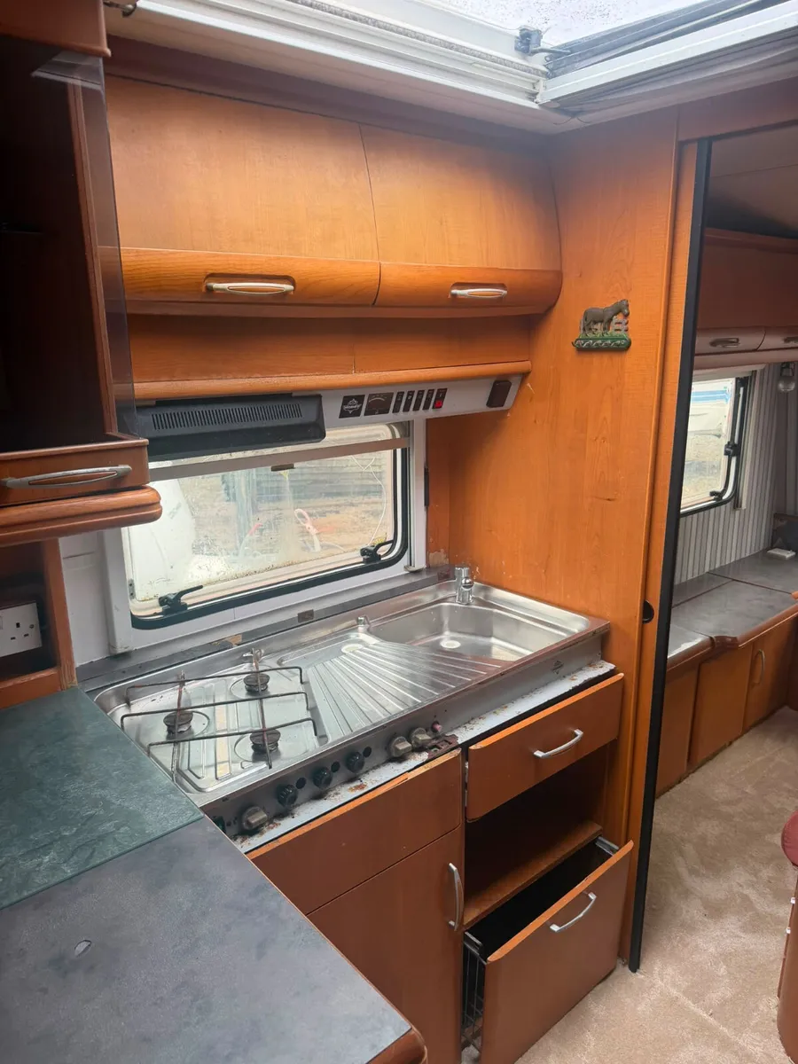 ✨HOBBY 5-6 BERTH✨ - Image 4