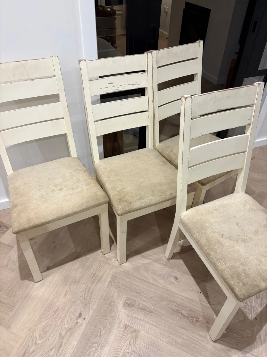 Extendable Table and Chairs - Image 3