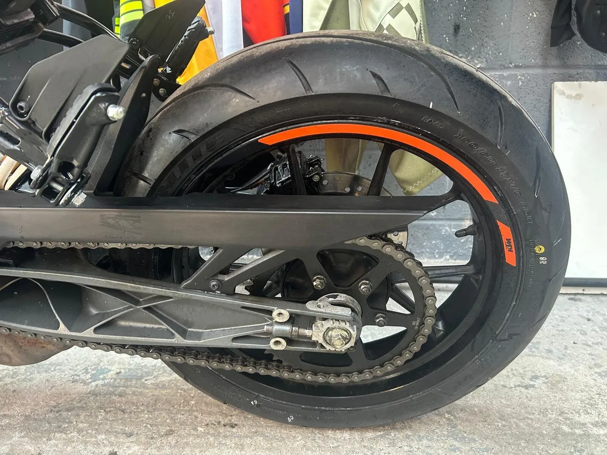 Ktm 390 duke - Image 4