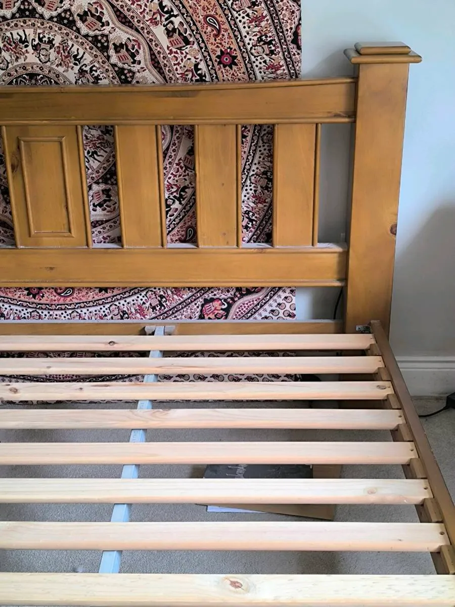Solid pine Super King bed frame in excellent - Image 4
