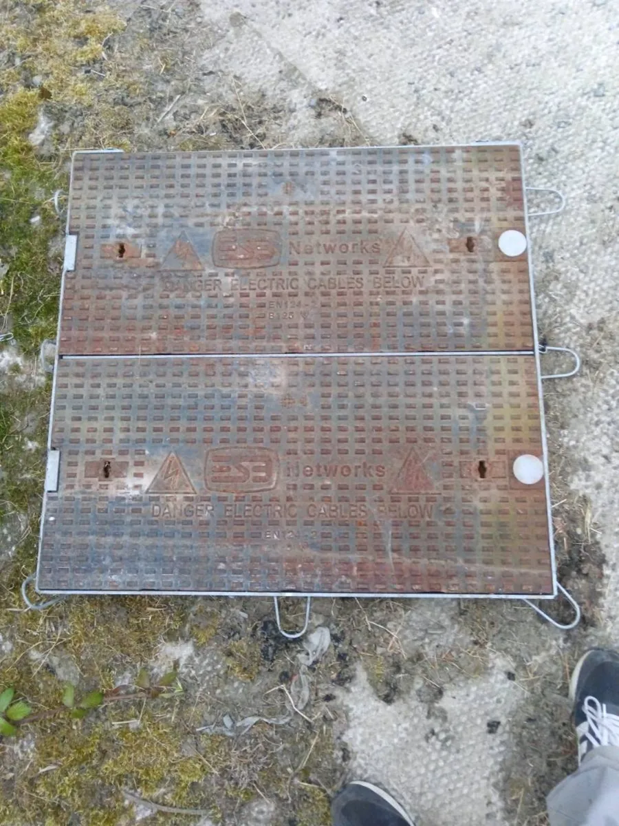 Esb manhole cover - Image 1