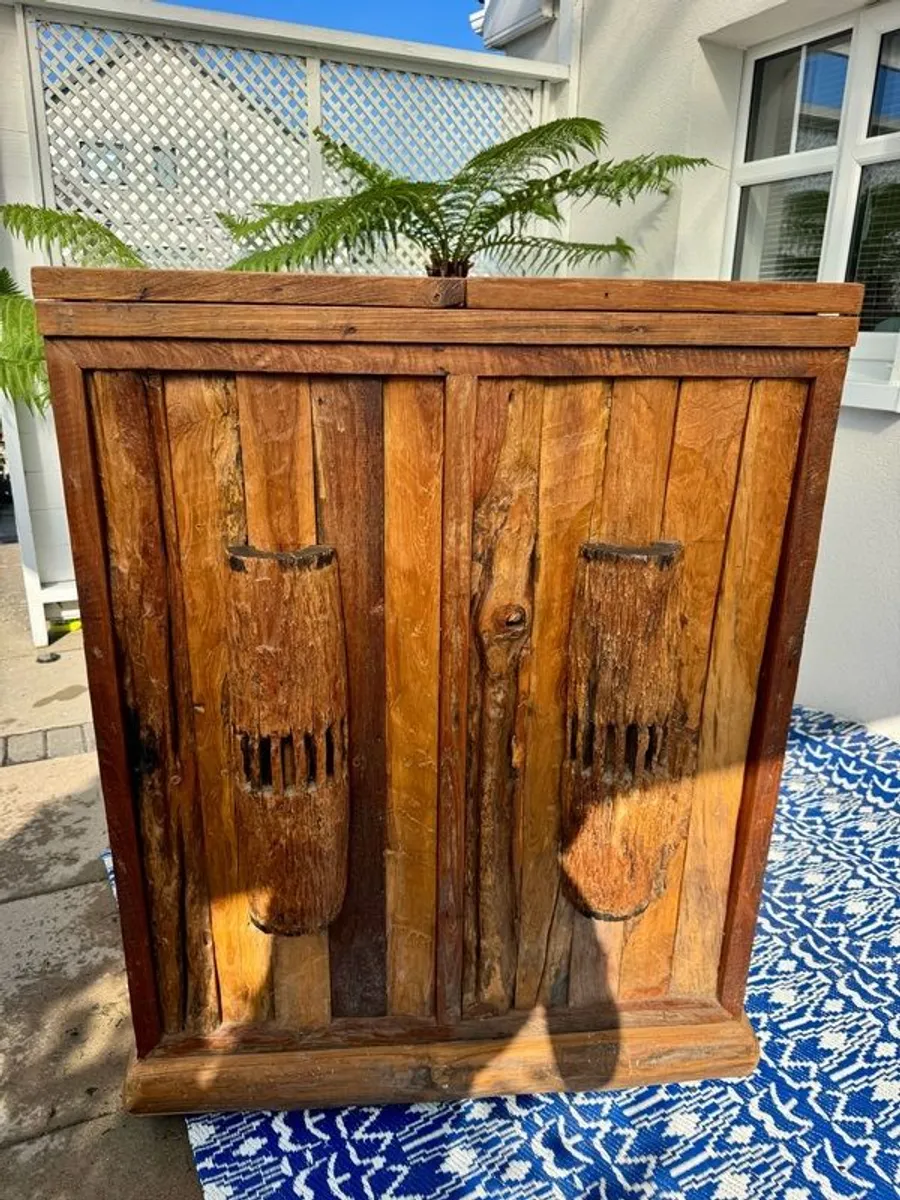 Garden Bar - Image 1