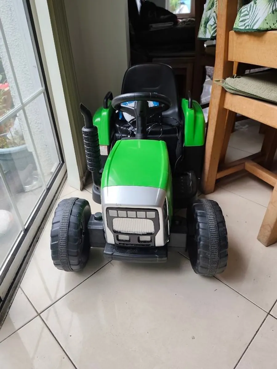 Electric tractor - Image 1