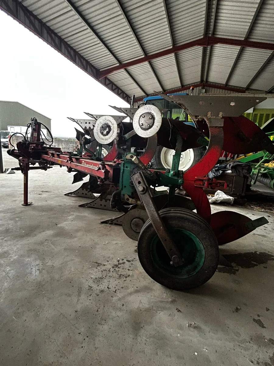 Kverneland ES80 Plough - Image 3
