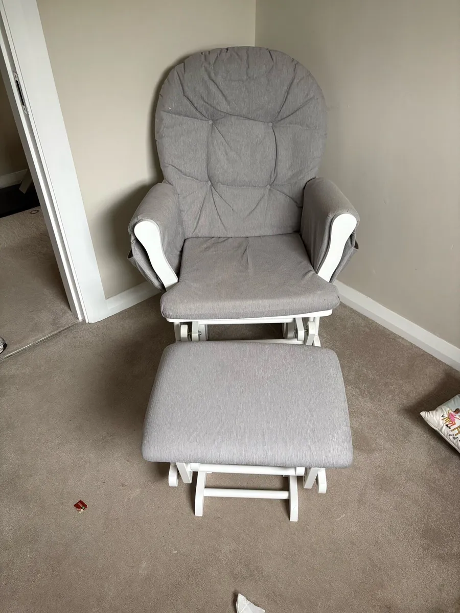 Nursery Rocking chair - Image 1