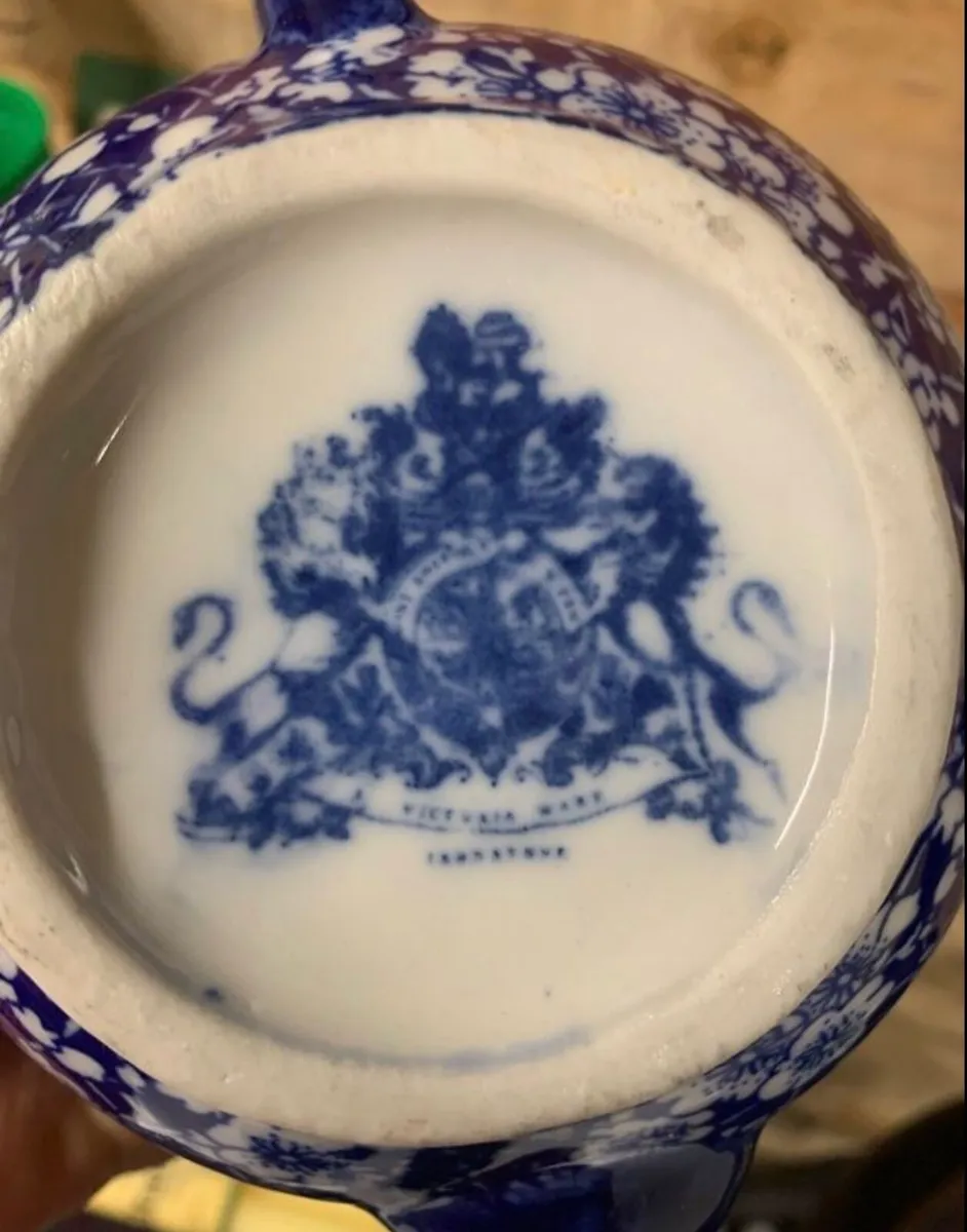 1920s  teapot and stand - Image 2