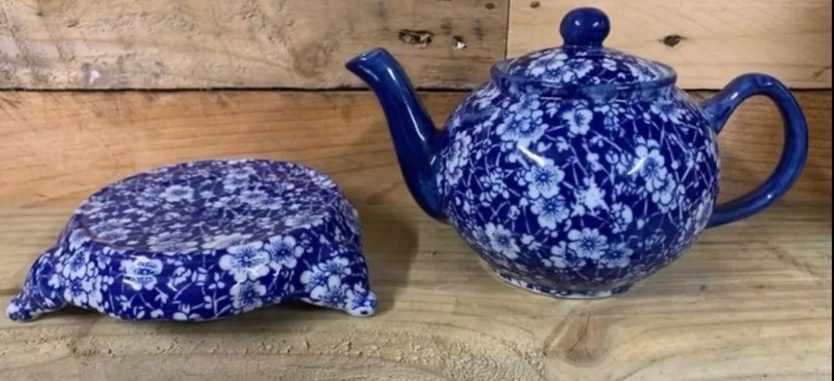 1920s  teapot and stand - Image 3