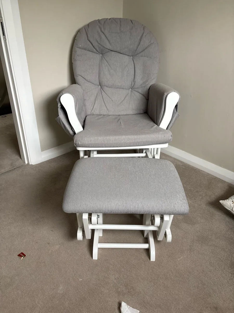 Nursery Rocking chair - Image 3