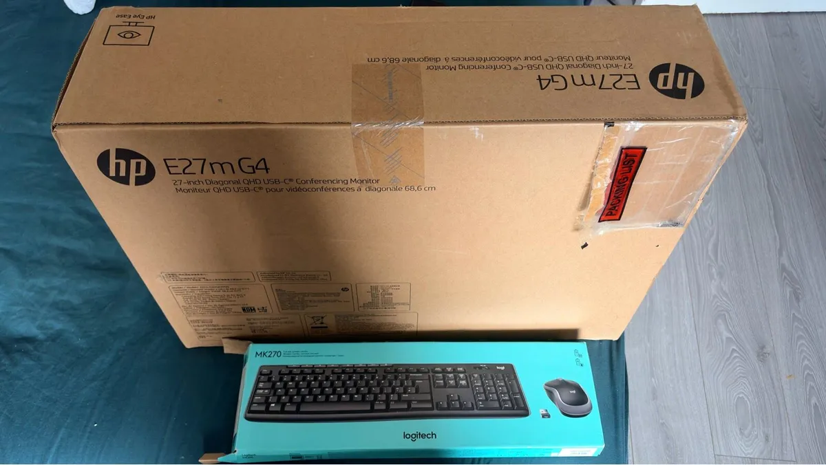 HP E27m G4 27’ QHD LED IPS Conferencing Monitor - Image 2