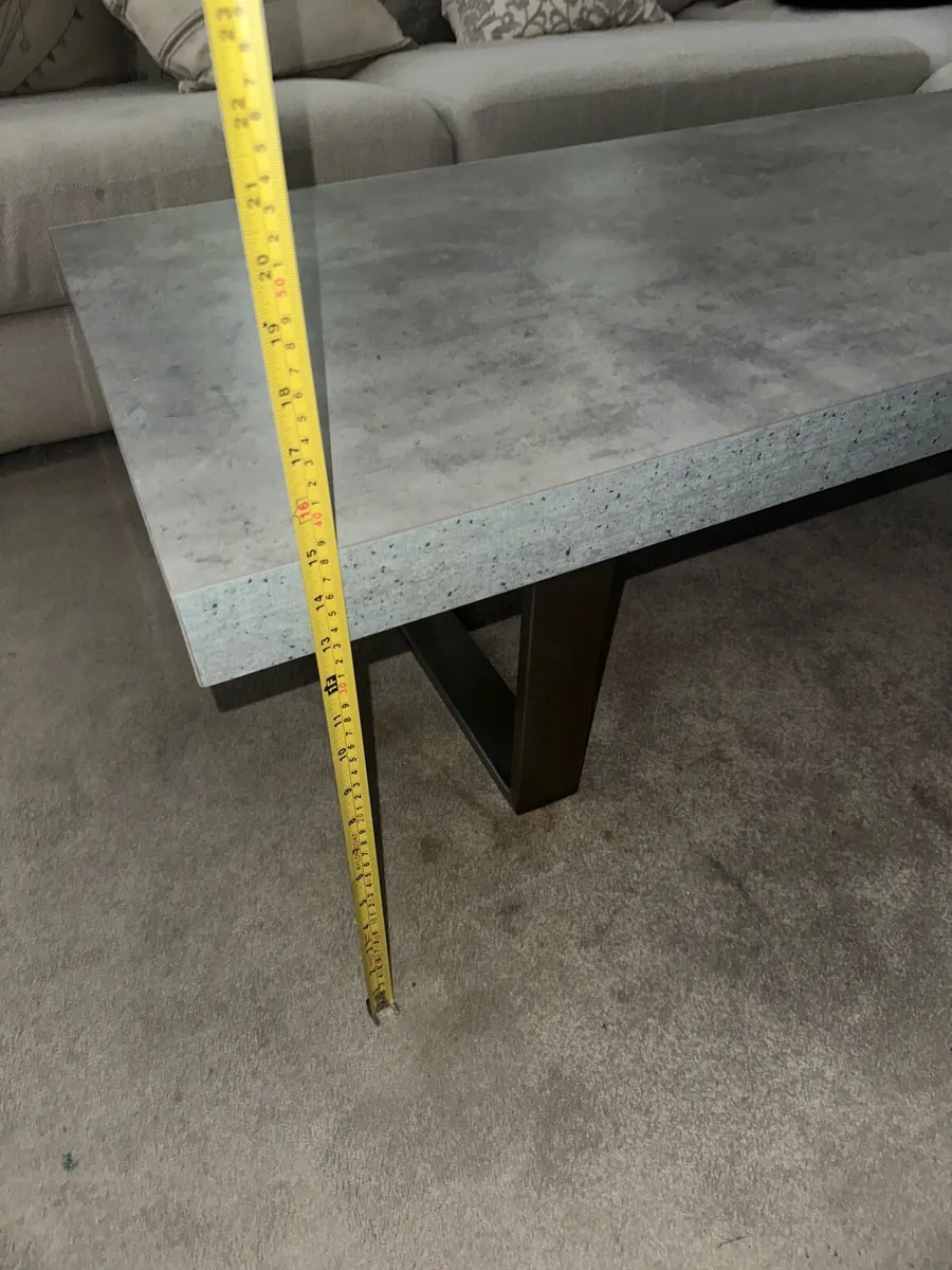 Coffee table - Image 1