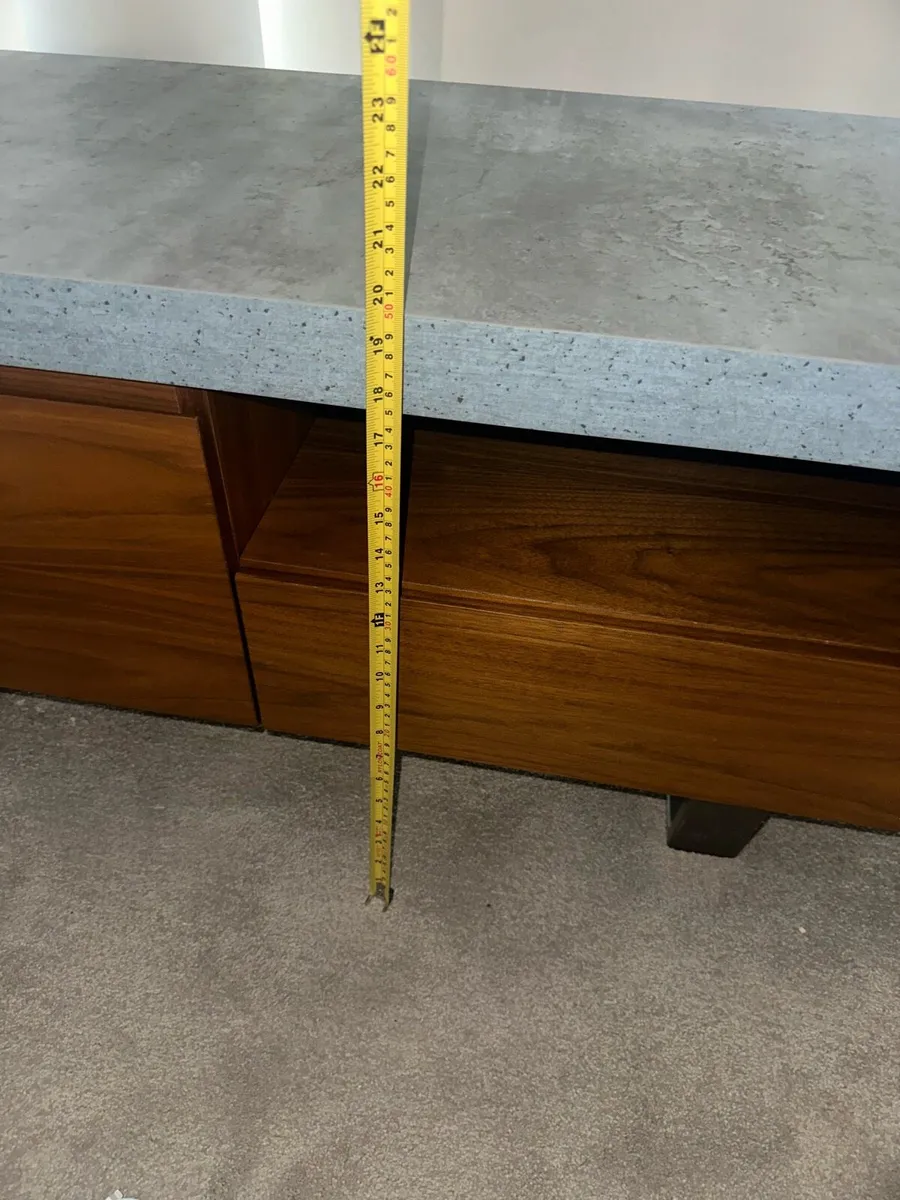 Tv stand - Image 1