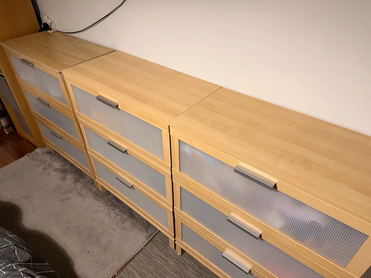 Chest of drawers - Image 2