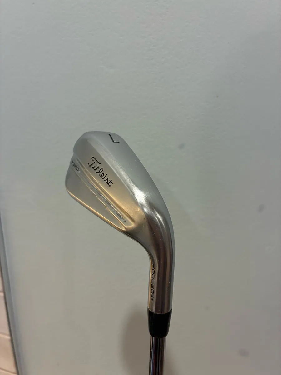 Titleist T350 5-GW +0.5 Inch (2025) - Image 2