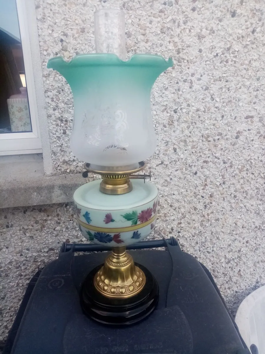 Vintage oil Lamp - Image 1