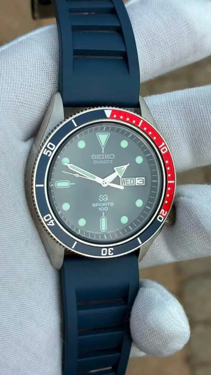 Custom Seiko SQ Sports 100 - Pepsi - Image 1