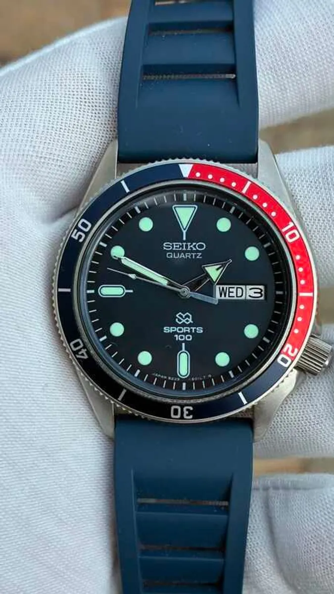 Custom Seiko SQ Sports 100 - Pepsi - Image 2