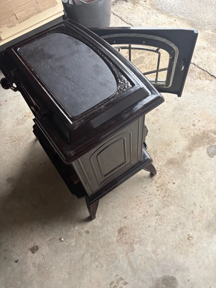Stove - Image 1