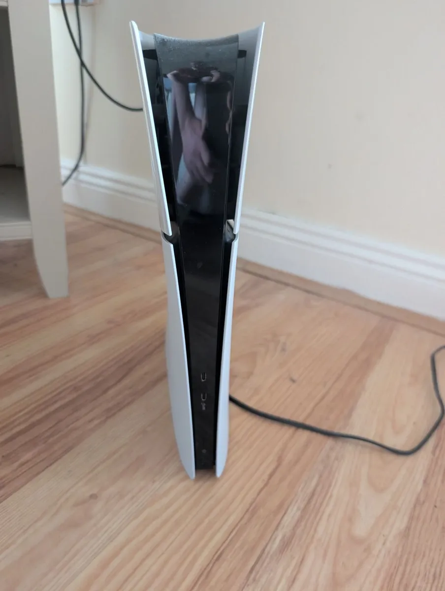 PS5 Digital Edition - Image 1