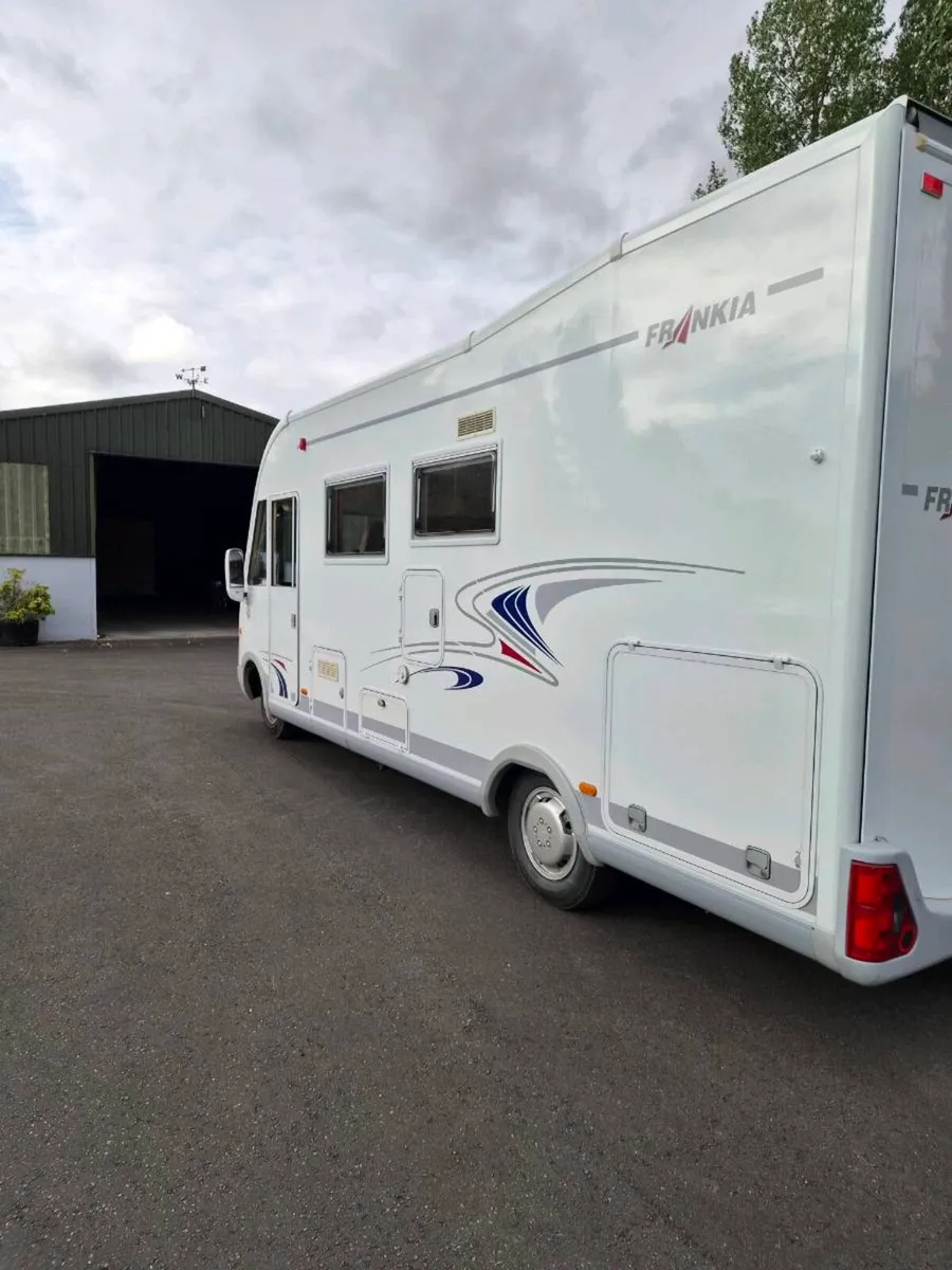 2004 Frankia 650 QB LHD A Class - Image 2