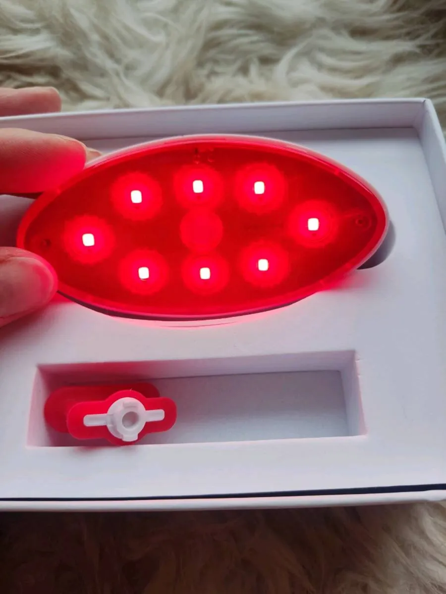 Love My Skin 2 in 1 Eye & Lip Care Tool - Image 2