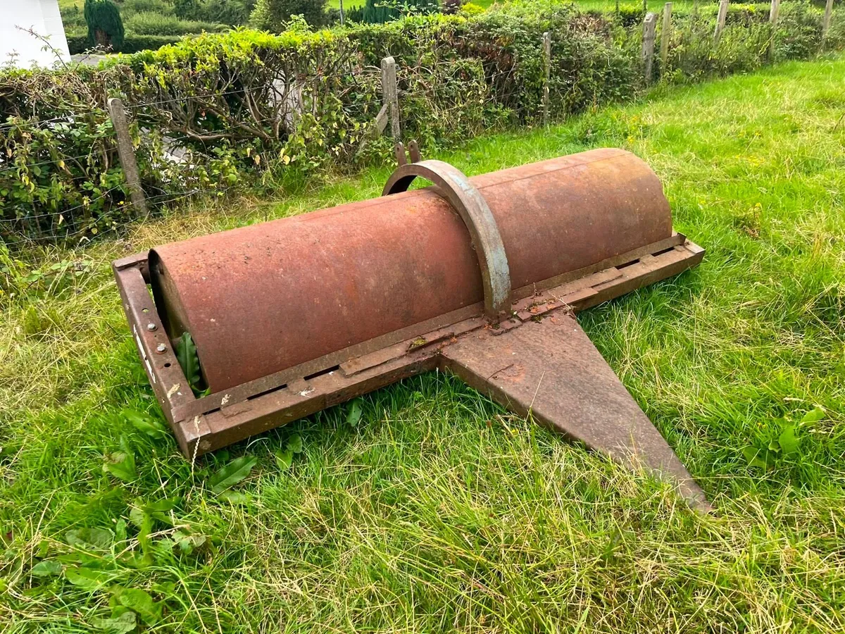8ft land roller - Image 1