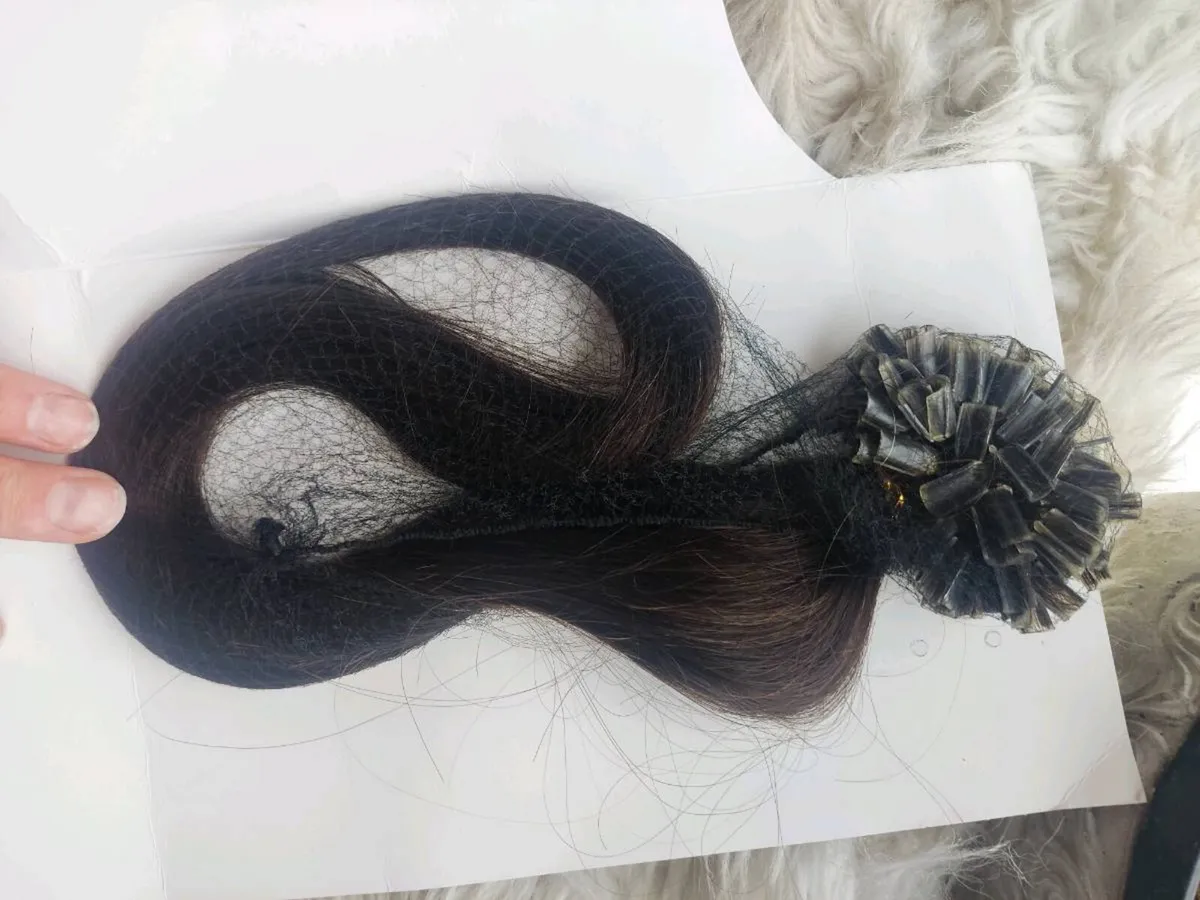 100% Remy Human Hair Extensions 20" | U Tip - Image 1