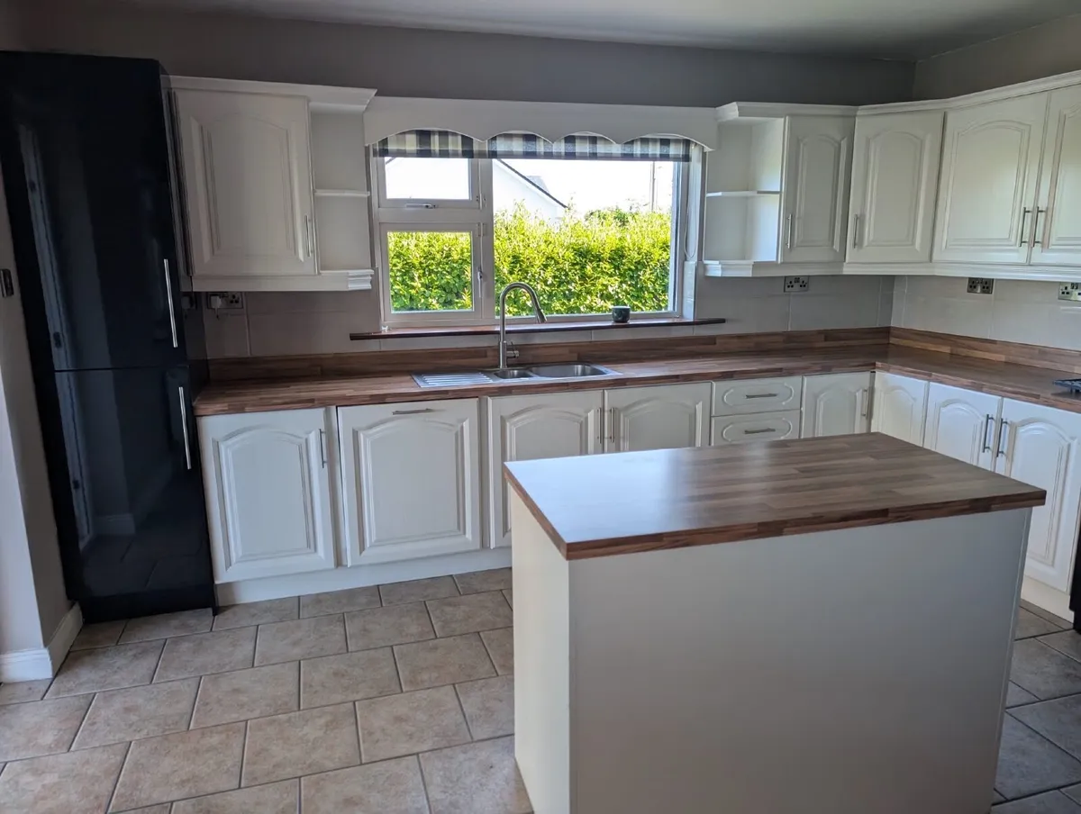 Wooden Kitchen with Island - Image 2