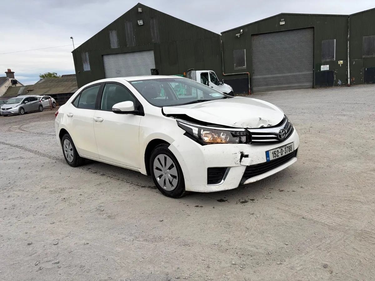2015 Toyota Corolla 1.4 diesel - Image 3