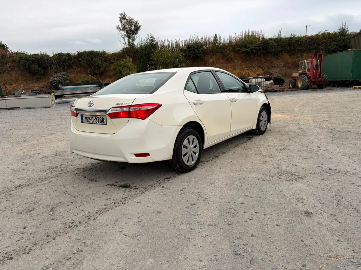 2015 Toyota Corolla 1.4 diesel - Image 4