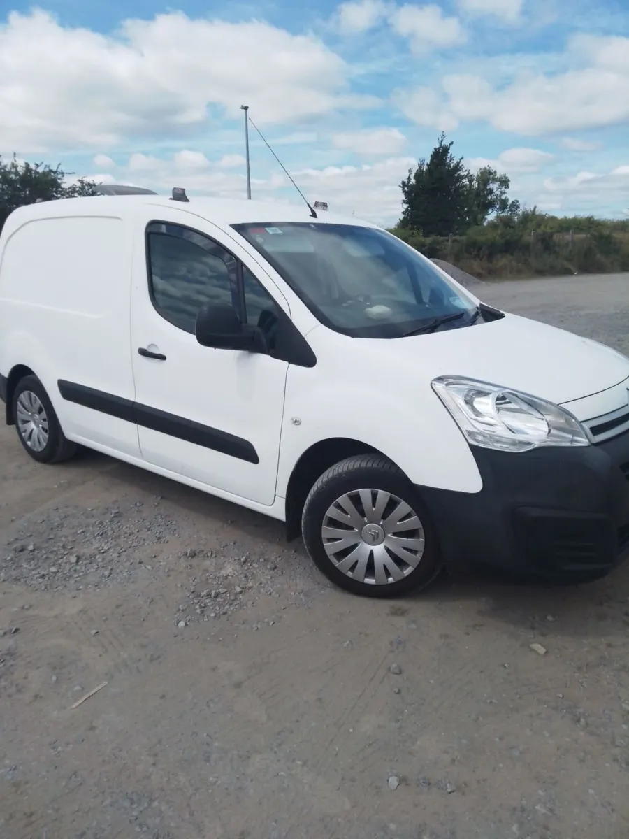 Micro Camper ;  Citroen Berlingo 2018 - Image 1