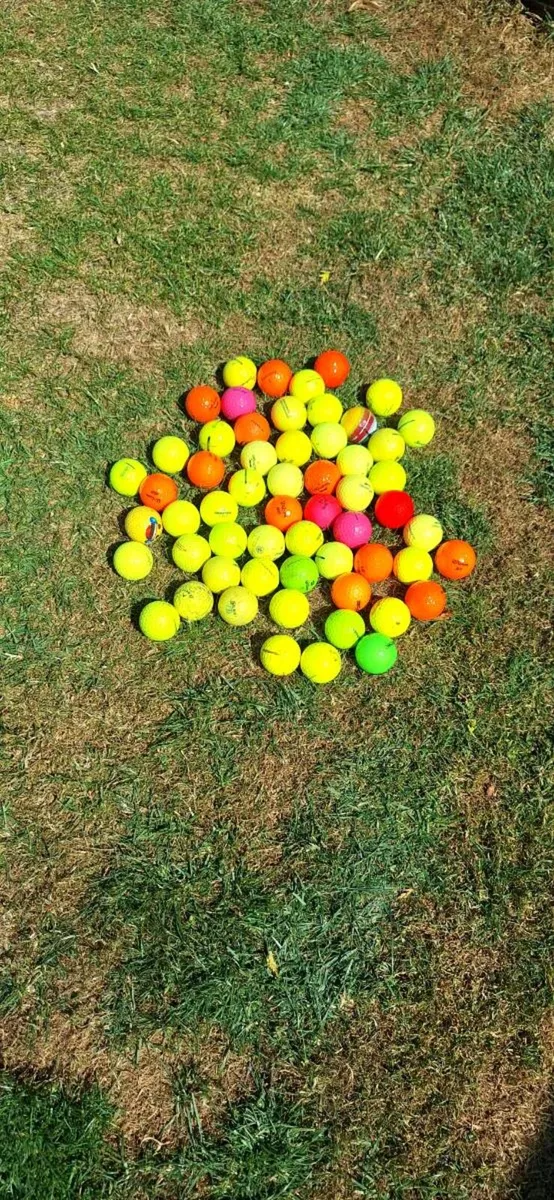 58 colour Golf balls - Image 1