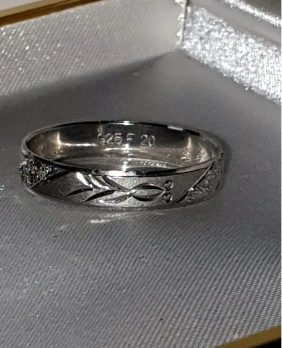 Hallmarked Silver Wedding Ring - Image 4