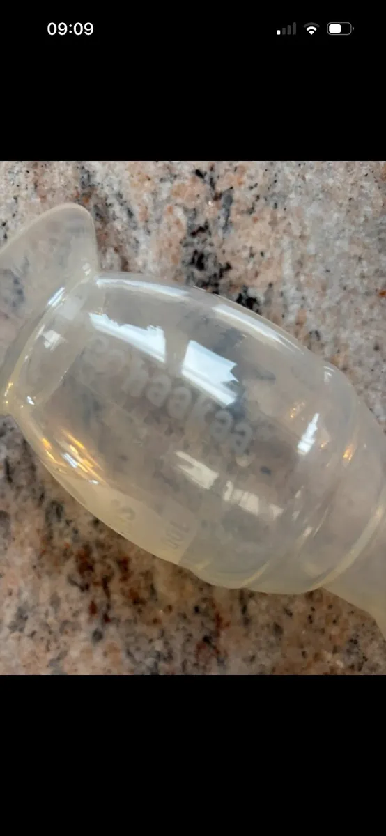 Breast pump