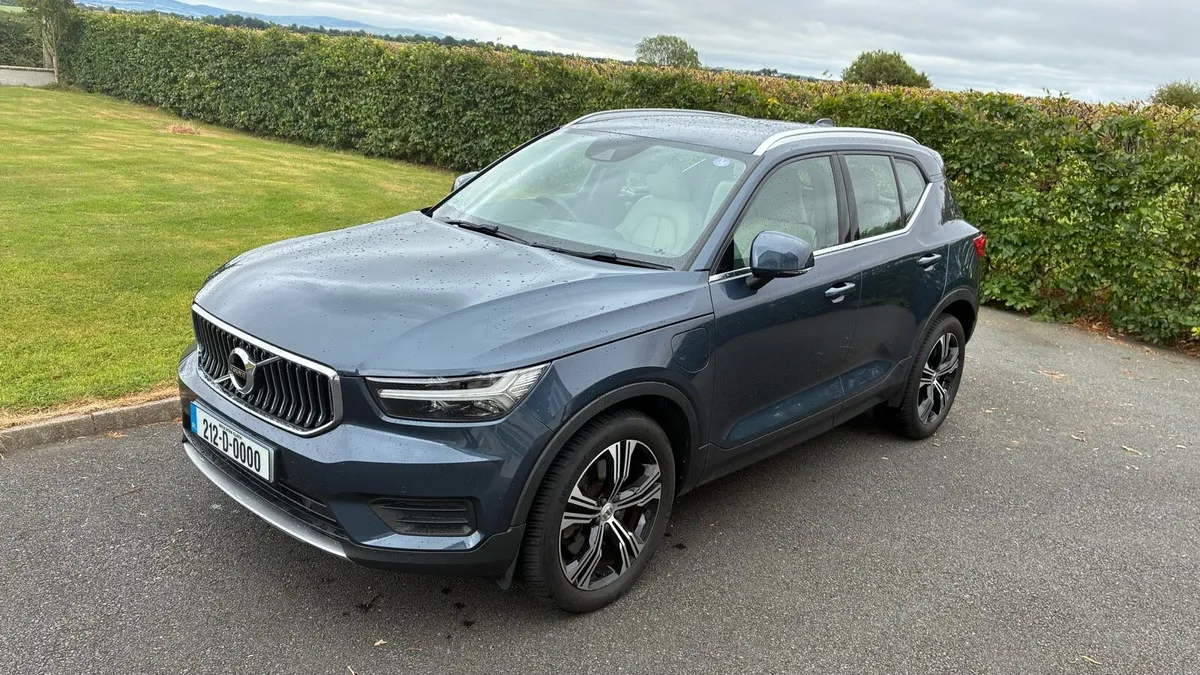 Volvo XC40 Inscription 1.5 phev - Image 3