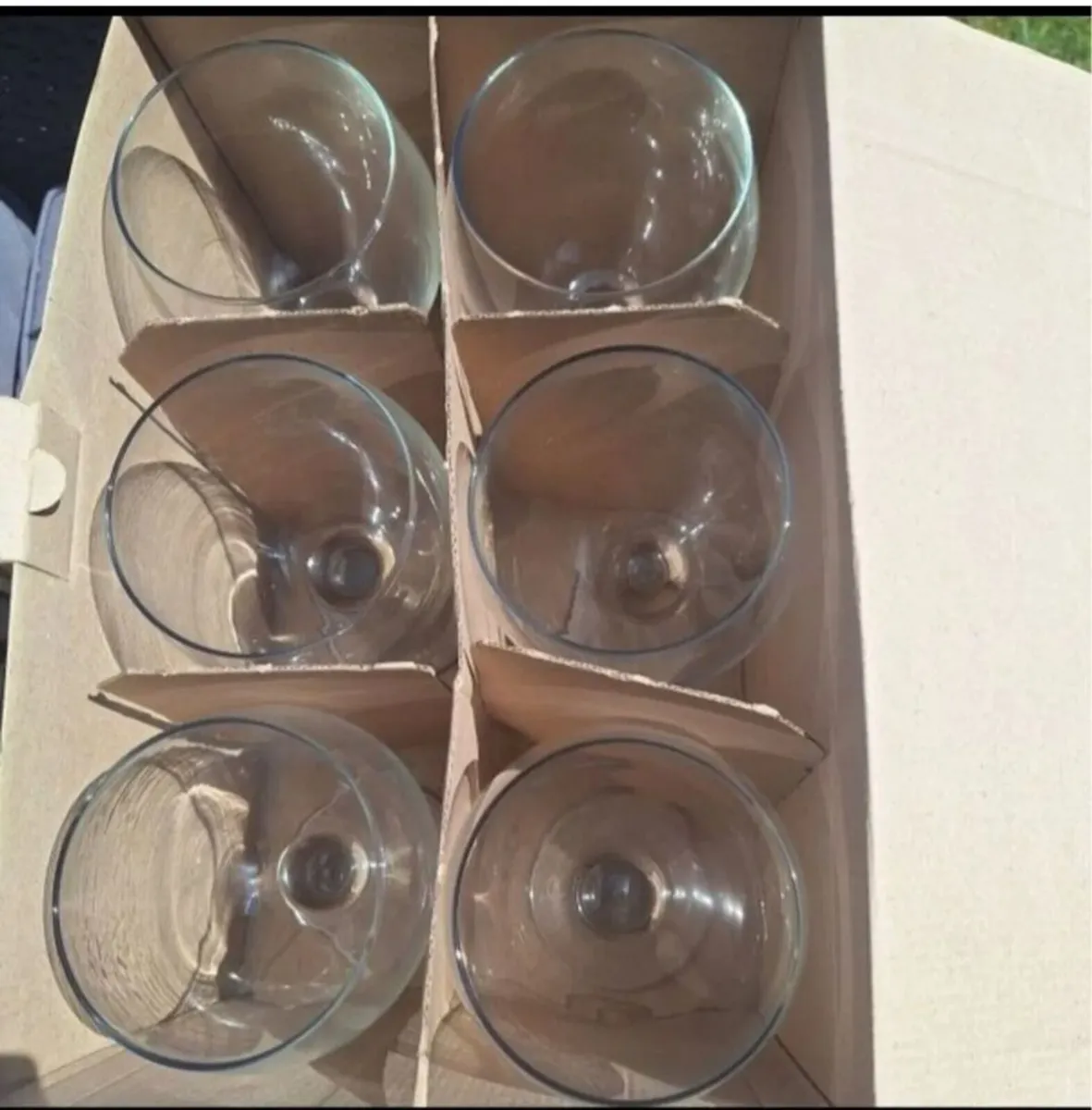 Set of 6 Ravenhead Gin Balloon Glasses - Image 3