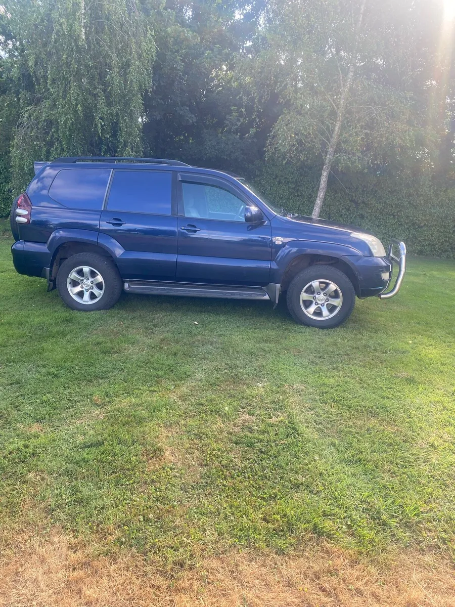 2007 Toyota landcruiser - Image 1