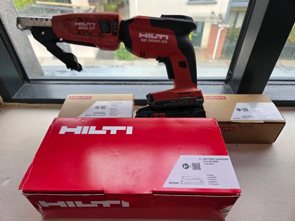 HILTI SD 5000 -22 DRYWALL  SCREWDRIVER - Image 1