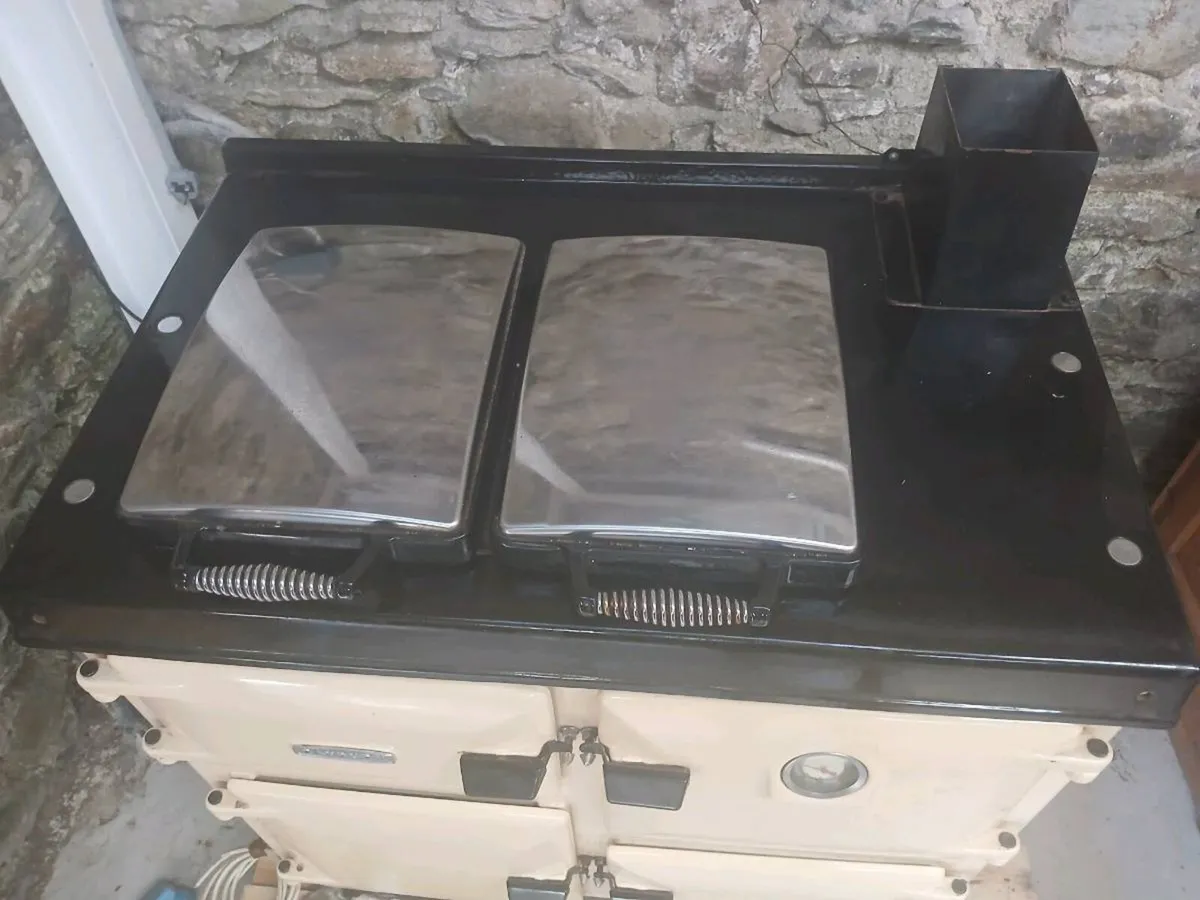Natural Gas Rayburn Aga range - Image 3