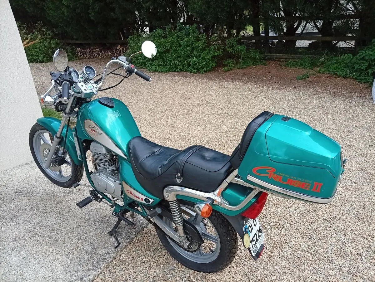 HYOSUNG Cruise 11 Classic GF125 -  2001 - Image 3