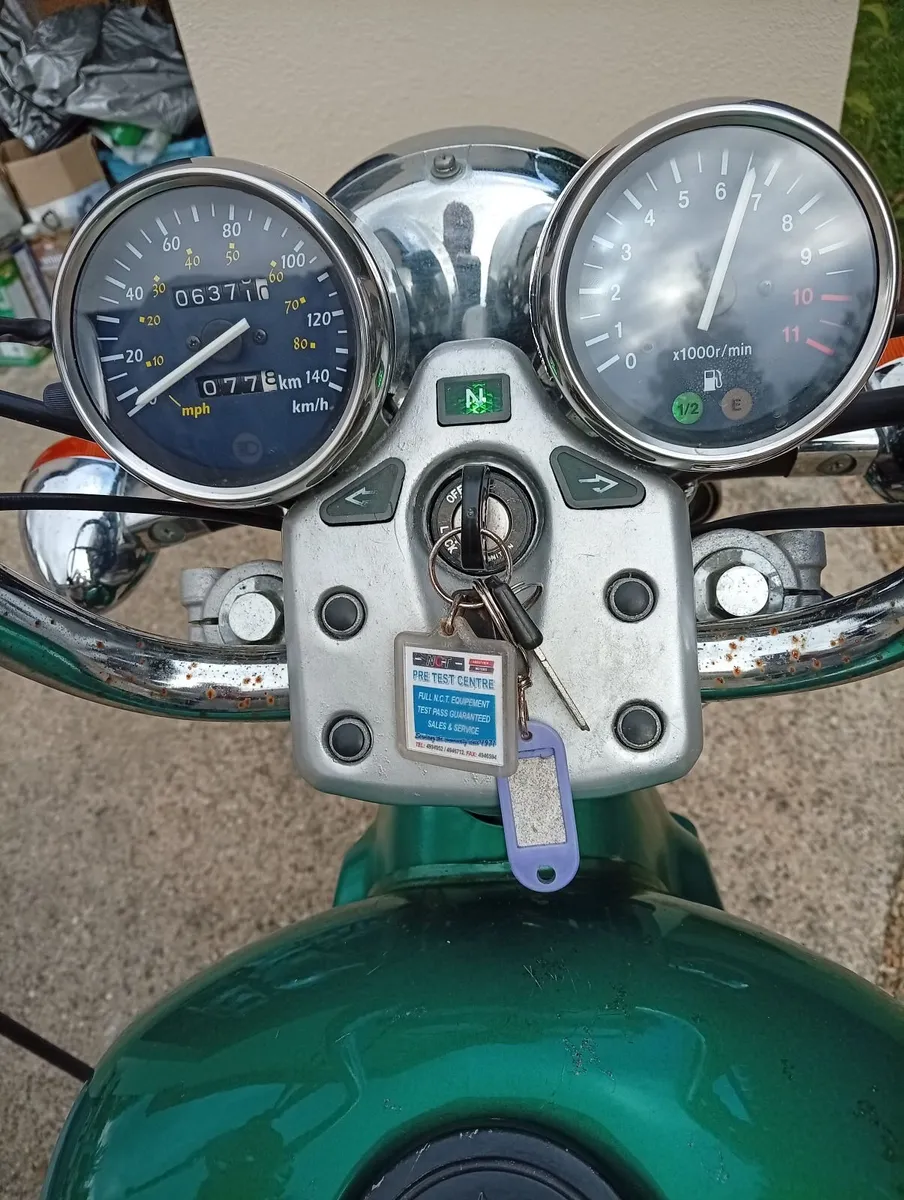 HYOSUNG Cruise 11 Classic GF125 -  2001 - Image 2