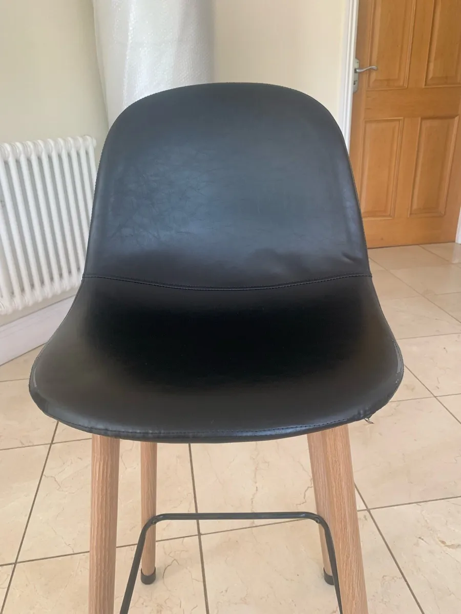 High stools - Image 1