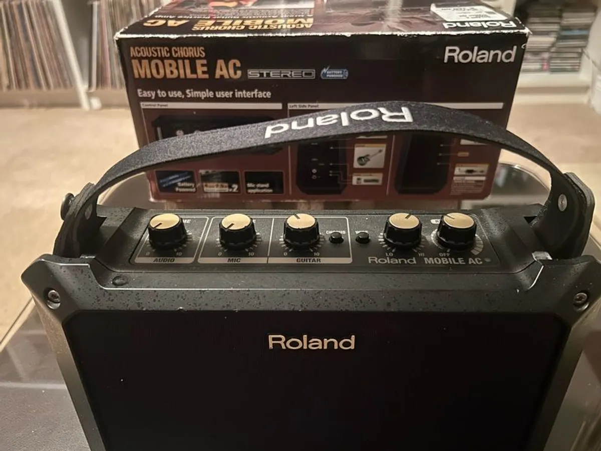 Roland AC Mobile acoustic guitar Amp - Image 1