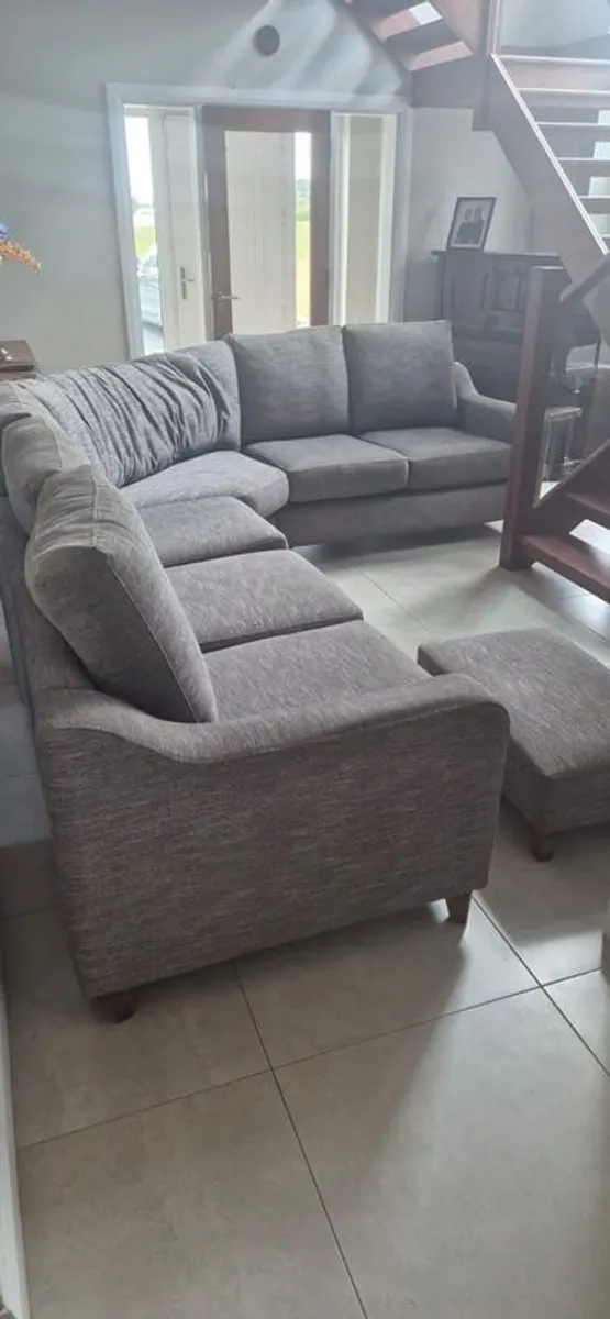 Cornor Sofa - Image 1