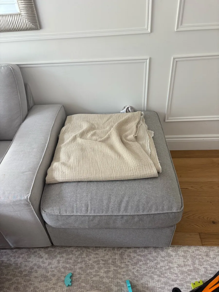 Sofa and footstool - Image 4