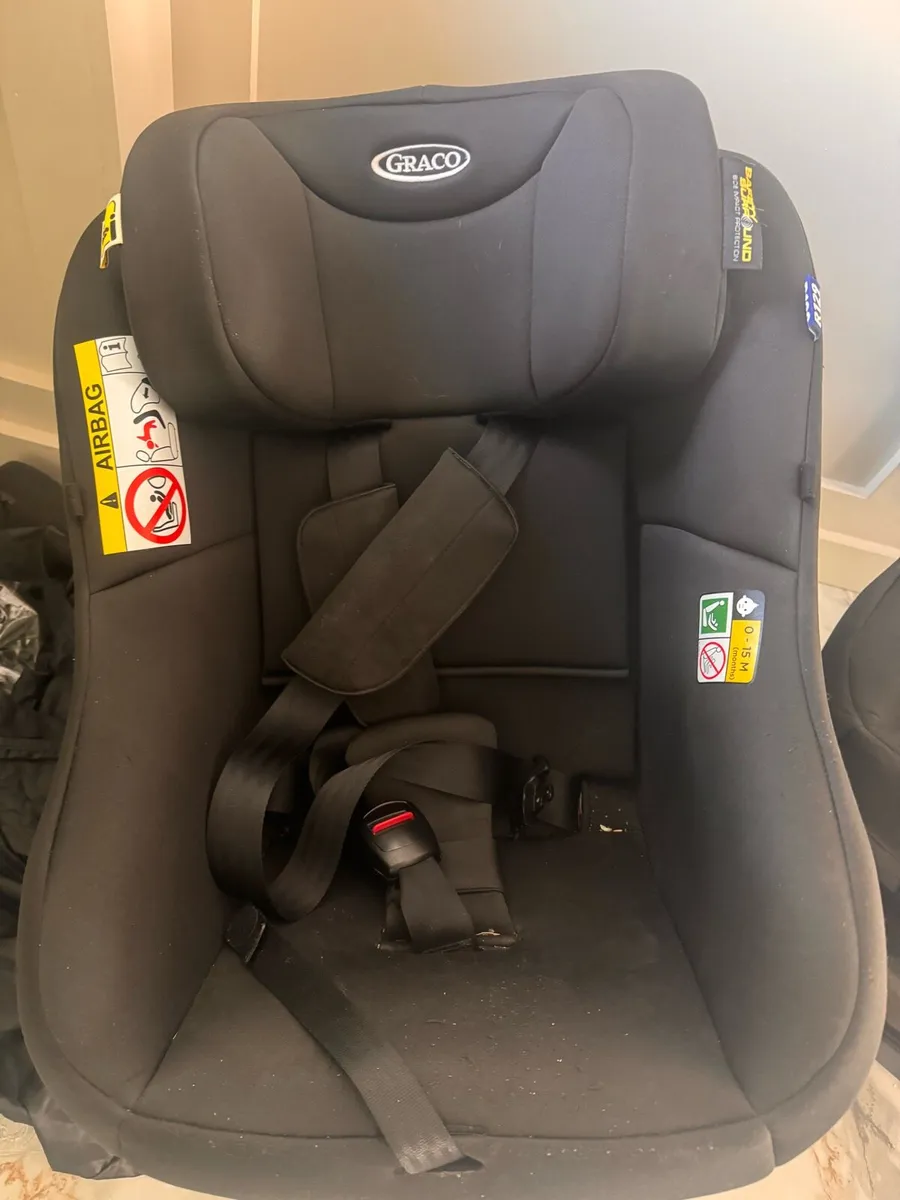 3 Graco turn2me I size baby seats - Image 2