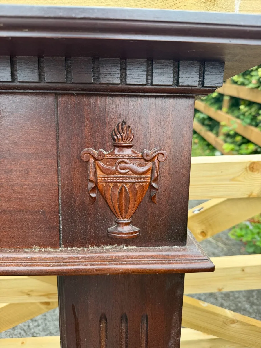 Mantel piece - Image 2