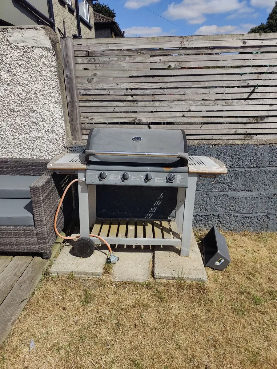 Gas BBQ - Image 2