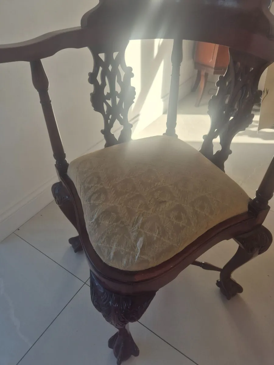 Antique chair - Image 2