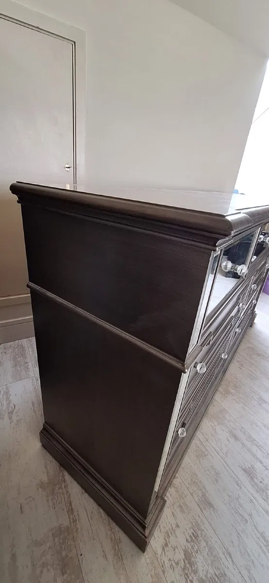 Complete Bedroom Set with Dresser - Image 3