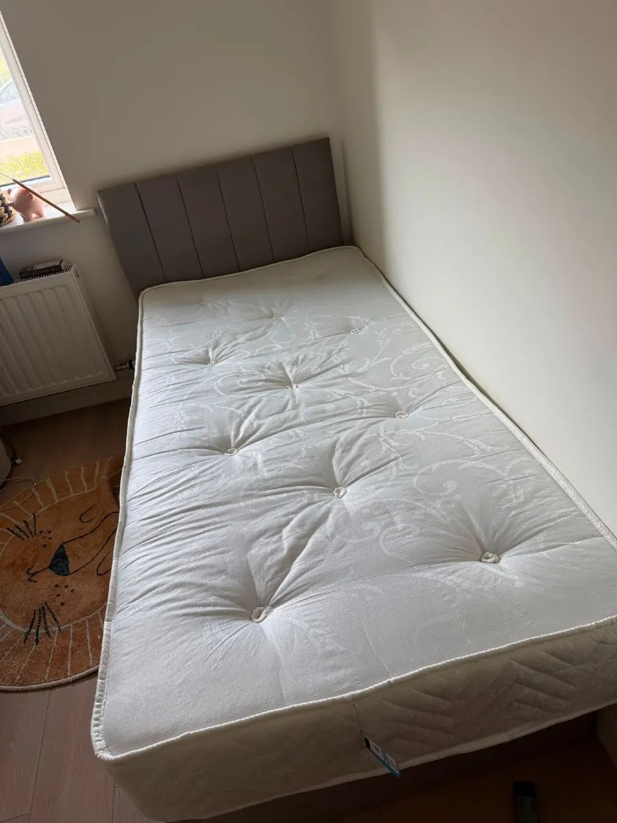 2ft 6 Single bed with matress - Image 3
